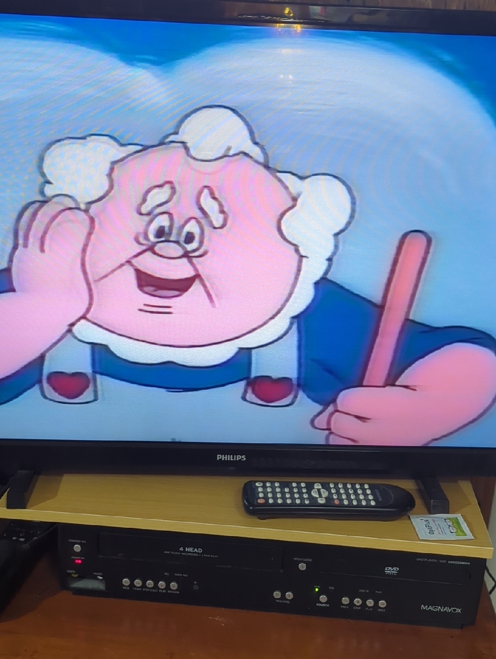 Vintage 1984 Care Bears Battle the Freeze Machine VHS Tape – Original Tape - Picture 4 of 15